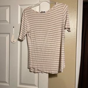 Beige and white shirt quarter sleeve